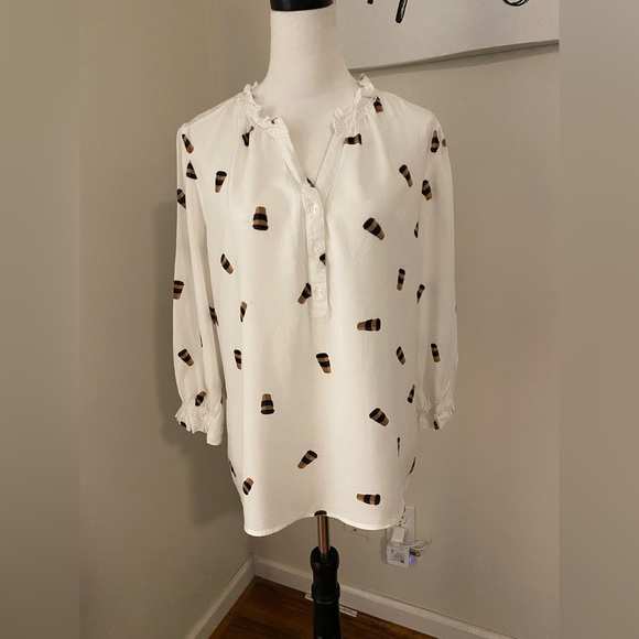 ⭐️🏷️Sale⭐️Coffee Lover Blouse/ Cosmo Black Size XL - Picture 2 of 4